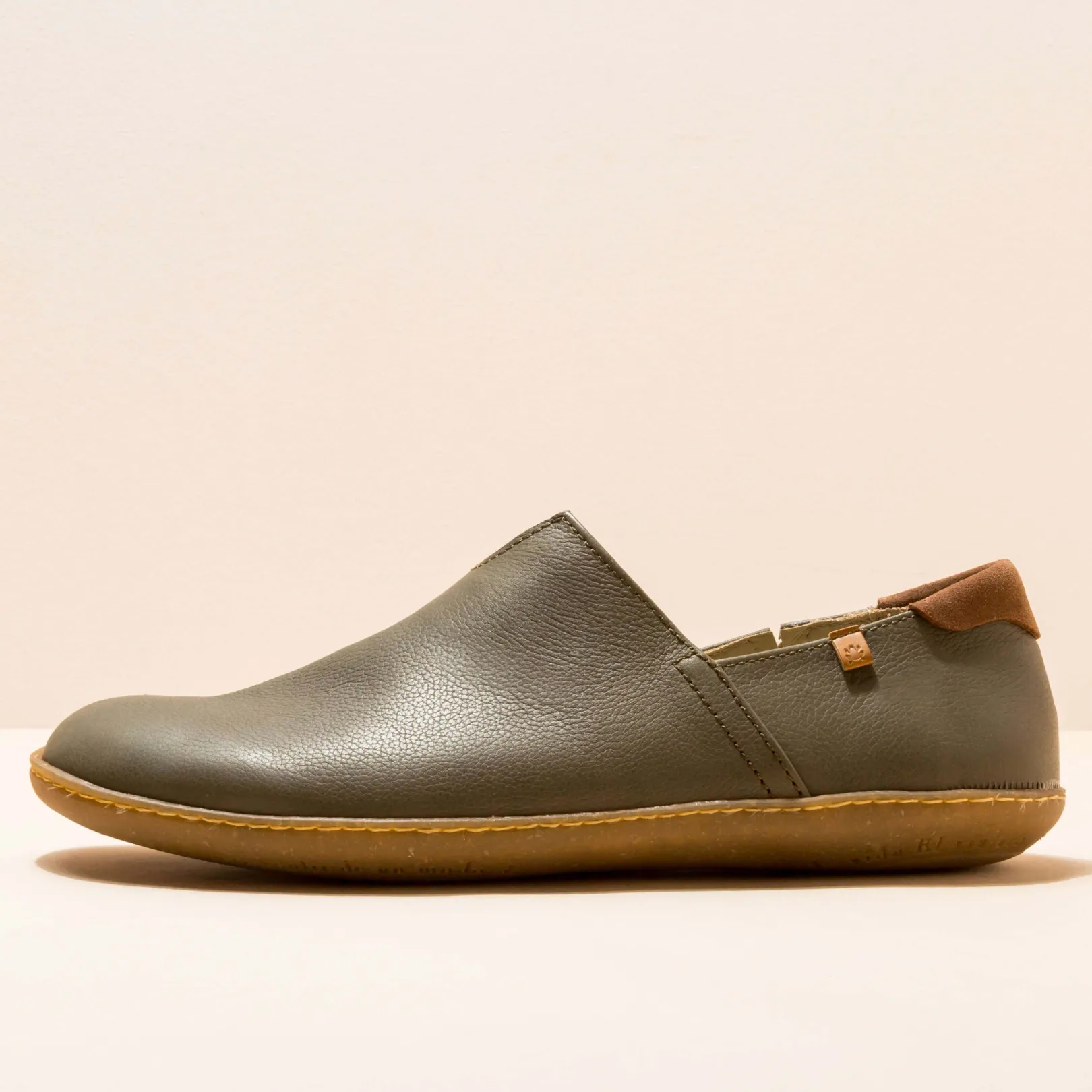 Scarpa>El Naturalista N275 El Viajero