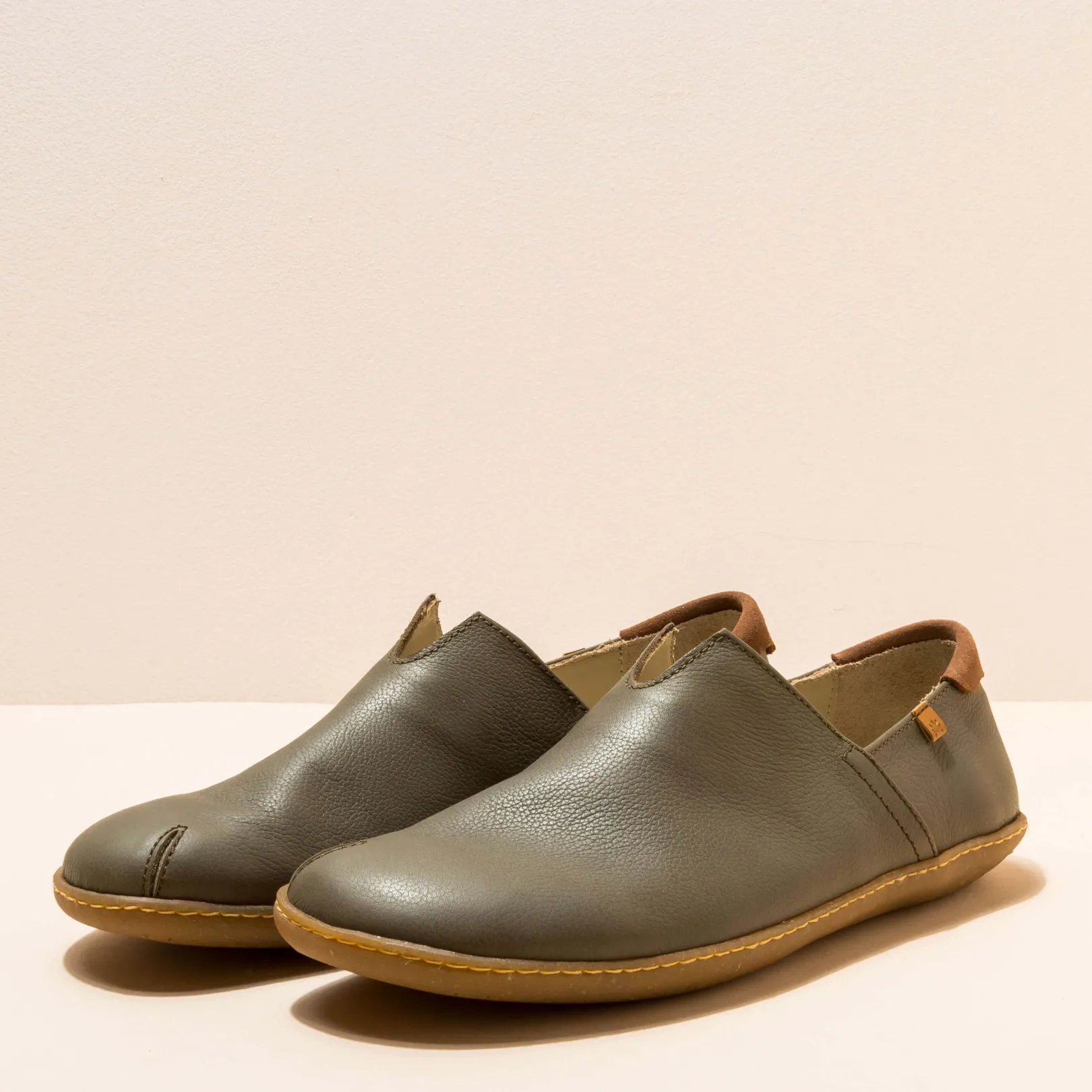 Scarpa>El Naturalista N275 El Viajero